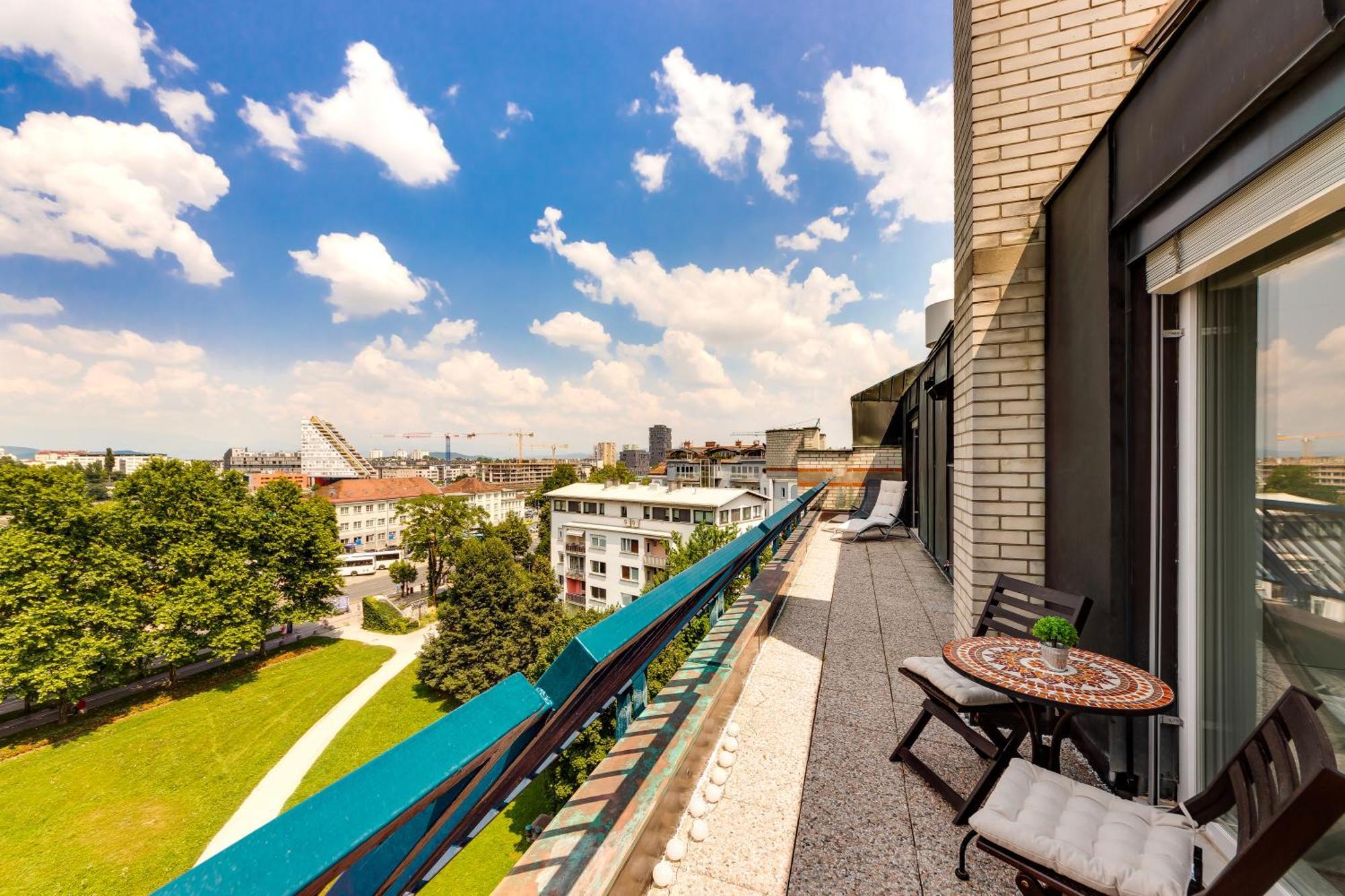 Luxe Penthouse With A Castle View Ljubljana Ngoại thất bức ảnh